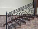 Кованые перила на крыльце в здание Кованые перила на крыльце в здание